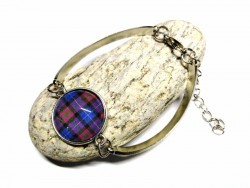 Bracelet semi-rigide type gourmette argent, Tartan Pride of Scotland bleu & rose, bijou tartans, Écosse tissu kilt écossais