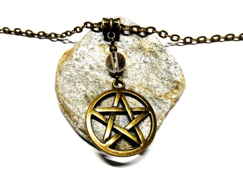 Collier bronze pendentif Pentagramme & Cristal de roche bijou paganisme & lithothérapie pierre semi-précieuse Wicca