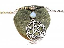 Collier argent pendentif Pentagramme, Lune & Opalite bijou Wicca & lithothérapie celtique sorcière paganisme