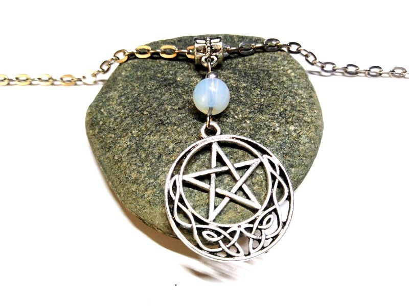 Silver Necklace Pentagram, Moon & Opalite pendant Wicca & lithotherapy jewel natural gemstone Celtic Pagan witchcraft