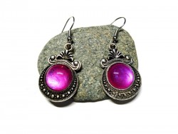 Boucles d'oreilles argent, pendentif Fuchsia métallisé bijou peint à la main gothique victorien goth cosplay rose violet