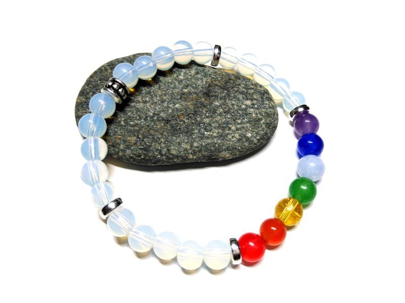 Bracelet argent Opalite & 7 chakras bijou lithothérapie 7ème chakra couronne Sahasrara calme paix équilibre méditation yoga