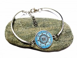 Silver Semi-rigid bracelet, Cyan compass rose pattern