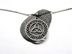 Necklace + pendant, Triquetra in a circle with knotworks Silver Celtic jewel Wiccan paganism Celt amulet wicca Celts