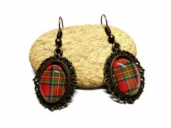 Boucles d'oreilles bronze, pendentif Tartan Royal Stewart-Stuart n°2 rouge bijou tartans Écosse kilt écossais Outlander