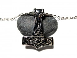 Necklace pendant, Viking MjöllnirHammer of Thor silver Nordic jewel norse paganism heathen wicca wiccan pagan Fenrir cosplay