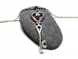 Necklace pendant, Heart Key silver girly jewel amulet Gothic jewels for woman teen girl cosplay secret magic mystery