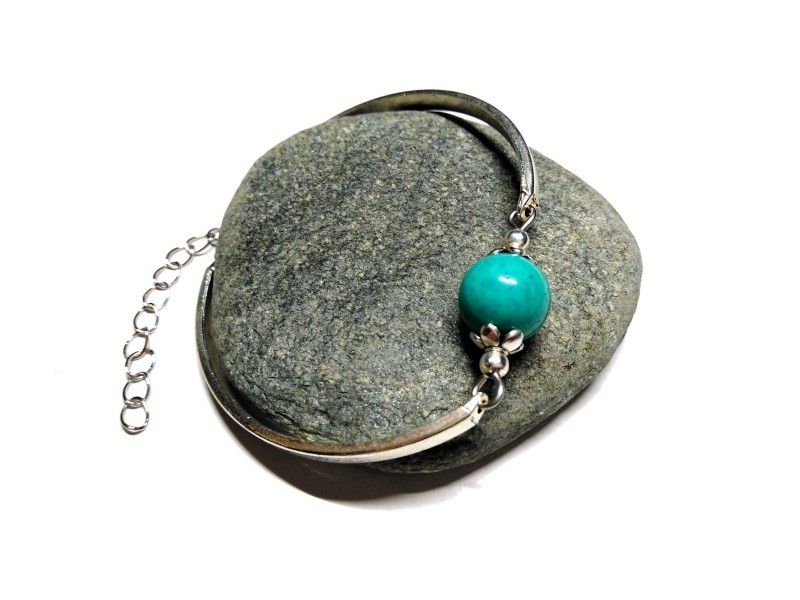 Turquoise Green Howlite howlite Silver Bangle, Gemstone jewel yoga meditation boho hippie chic