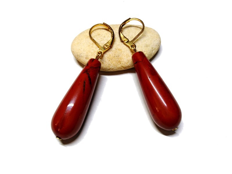 Boucles d'oreilles or Jaspe rouge, bijou lithothérapie à Quimperlé, 1er chakra racine ancrage protection confiance énergie