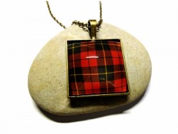 Collier bronze, pendentif Tartan écossais Wallace noir & rouge