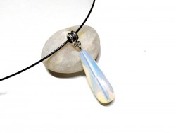 Collier pendentif argent Opalite, bijou lithothérapie à Quimperlé, bijoux yoga reiki méditation 7ème chakra couronne