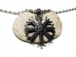 Collier & pendentif argent Viking Ægishjálmur, bijou nordique à Quimperlé, rune magie runique paganisme wicca asatru