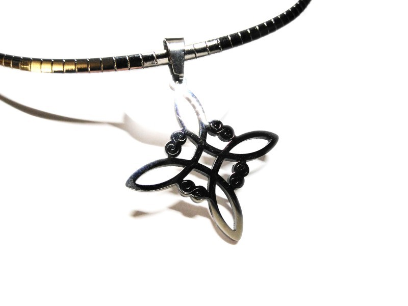 Collier & pendentif argent Nœud de Sorcière inox, bijou paganisme Wicca à Quimperlé, amulette de protection près de Lorient