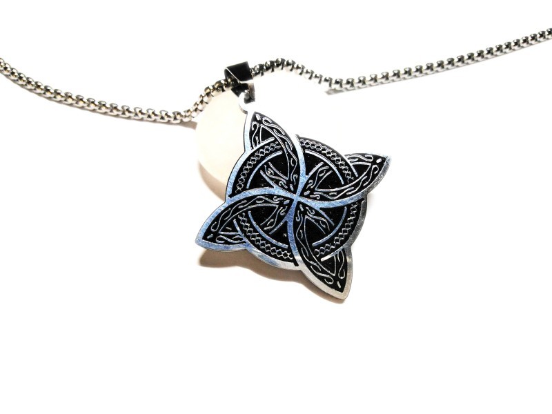 Necklace + pendant, Silver Witch Knot paganism jewel