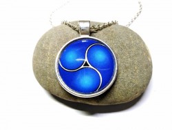 Silver Necklace, Celtic blue Triple spiral pendant