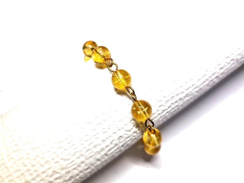 Réveillez votre feu intérieur : notre citrine véritable harmonise vos centres énergétiques pour une vitalité retrouvée.