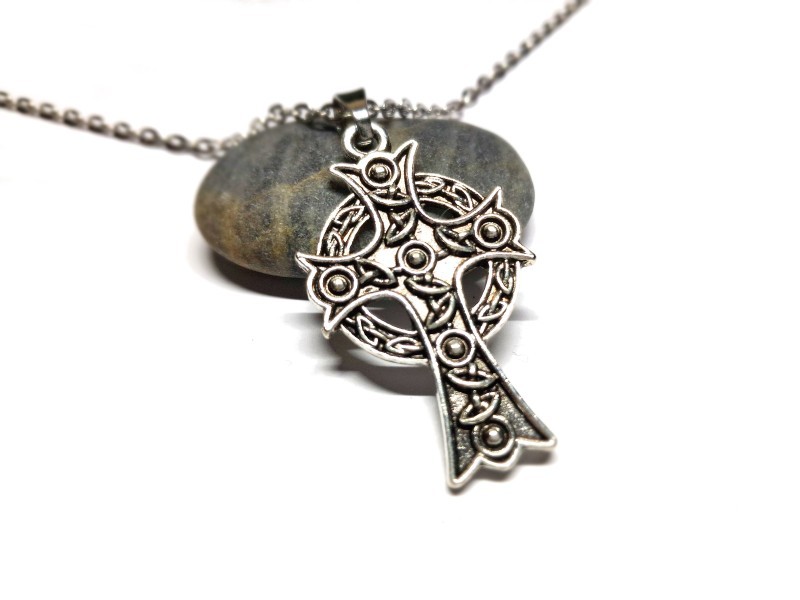 Collier & pendentif argent Croix celtique, bijou croix celte pour femme en Bretagne, Irlande bijoux celtes irlandais