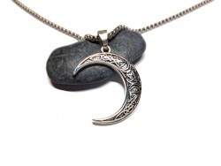 Collier & pendentif argent Lune cryptique et Pentagramme, bijou Wicca et occulte à Quimperlé, sur le thème du paganisme wiccan