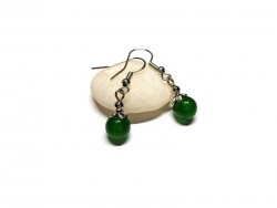 Boucles d'oreilles crochets avec perles de Jade néphrite véritable, une idée de cadeau pour femme avec un bijou lithothérapie