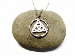 Collier + pendentif Noeud de la trinité en cercle argent bijou celtique sorcière païenne druidesse celte Wiccan pouvoir des trois