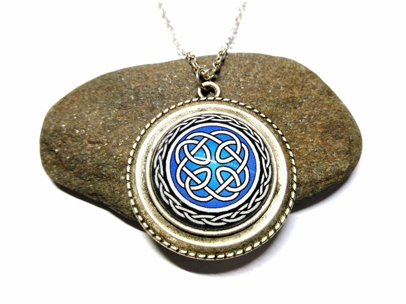 Necklace & Kells knotworks Blue Silver pendant, Celtic jewel graphic ethnic irish design ancient art Ireland