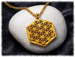 Collier petite chaîne, pendentif Fleur de vie géométrique, métal doré, bijou spiritualité