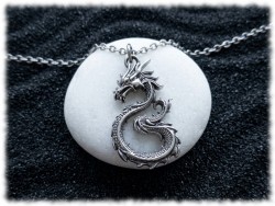 Pendentif Dragon oriental en acier inoxydable argenté sur sautoir grosse chaîne, bijou pour femme bohème ethnique chic