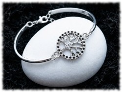 Arbre de vie perlé argenté sur bracelet jonc en acier inox, bijou spirituel et cadeau symbolique pour femme