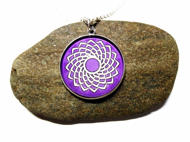 Collier pendentif Sahasrara, sommet de votre être. L'ultime étape vers votre unification intérieure et votre éveil.