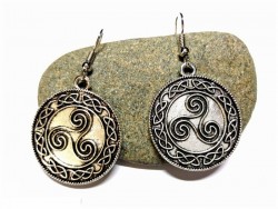 Boucles d'oreilles crochet argent, pendentif Triskell celtique en cercle avec entrelacs argent