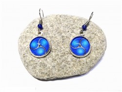 Boucles argent, pendentif Triple spirale celtique bleue