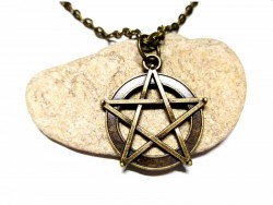 Collier bronze, pendentif Wicca Pentagramme entrelacé en cercle bronze