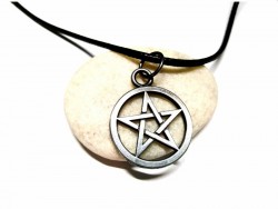 Collier + pendentif (Collier coton tressé) Pentagramme entrelacé en cercle bijou paganisme wicca noir