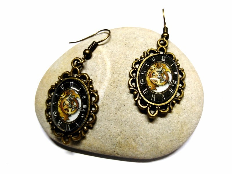 Bronze hook Earrings, Steampunk clock & gears black & gold pendants cosplay jewel victorian handmade steampunkfashion