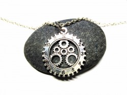 Necklace + pendant, Steampunk gear clock silver steampunk jewel cosplay victorian steampunkfashion