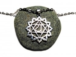 Necklace + pendant, 4th Chakra Anahata (mantra & yantra) silver yoga jewel heart green meditation