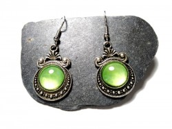 Boucles d'oreilles argent, pendentifs argent Vert métallisé bijou peint à la main gothique victorien vintage mode femme cabochon
