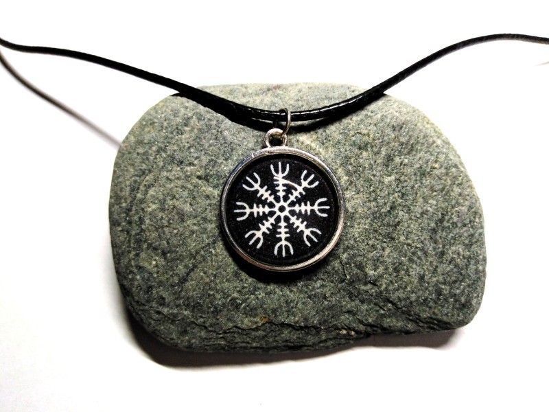 Necklace & Viking Ægishjálmur white on black Silver pendant, Nordic jewel protection asatru pagan heathen norse paganism